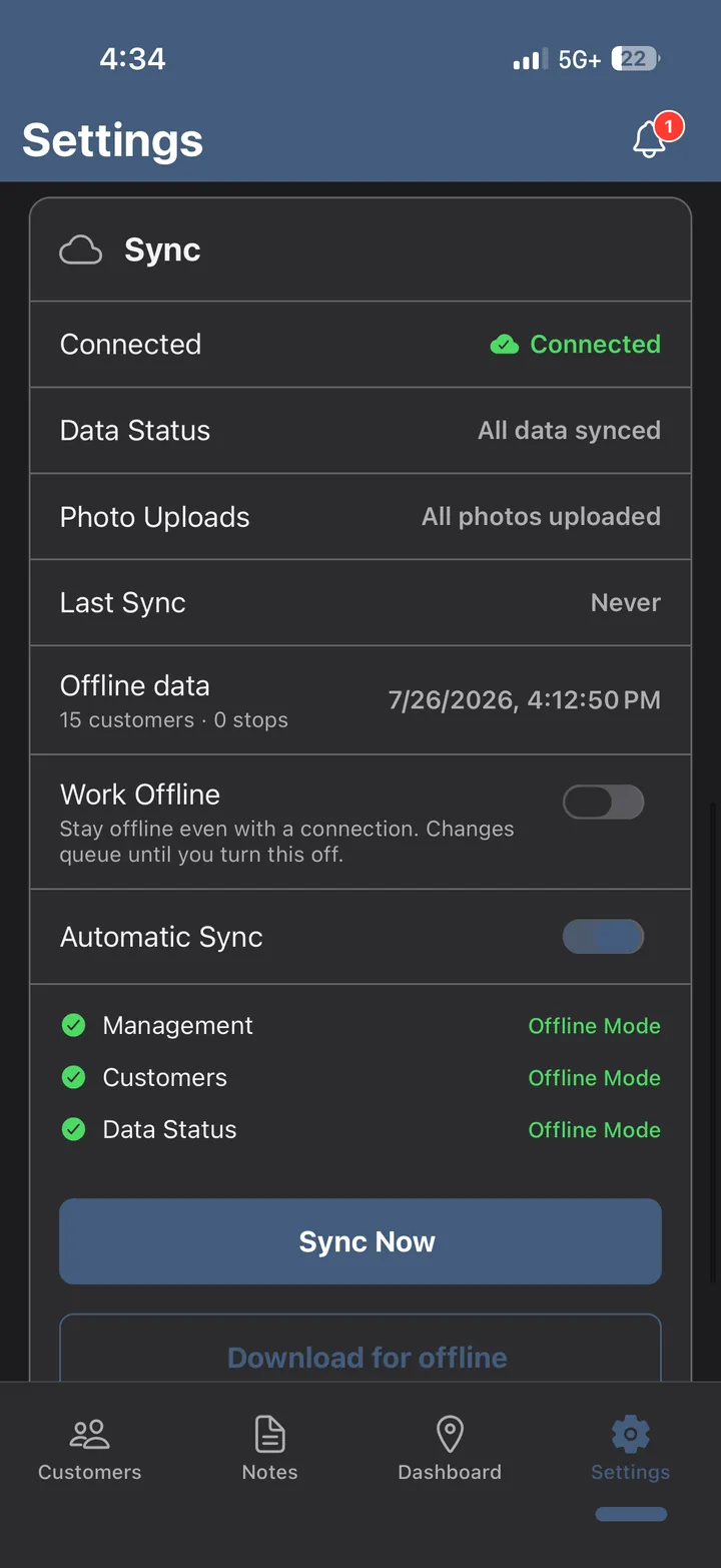 Sync screen showing connected status, synced data, photo uploads and offline mode controls.